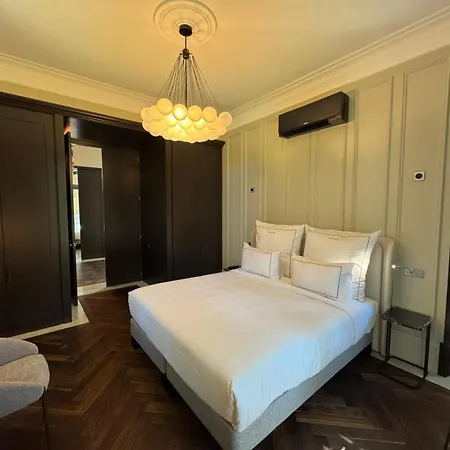 La Jasso Hotel, Maison De Famille בית הארחה