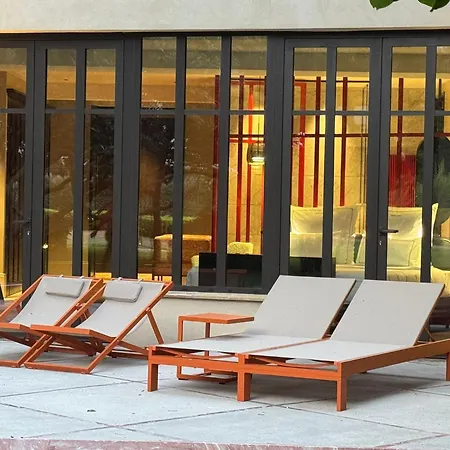 La Jasso Hotel, Maison De Famille בית הארחה