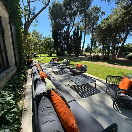 La Jasso Hotel, Maison De Famille בית הארחה