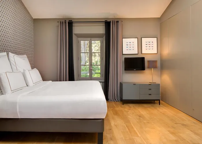 La Jasso Hôtel, Maison De Famille * Carcassonne
